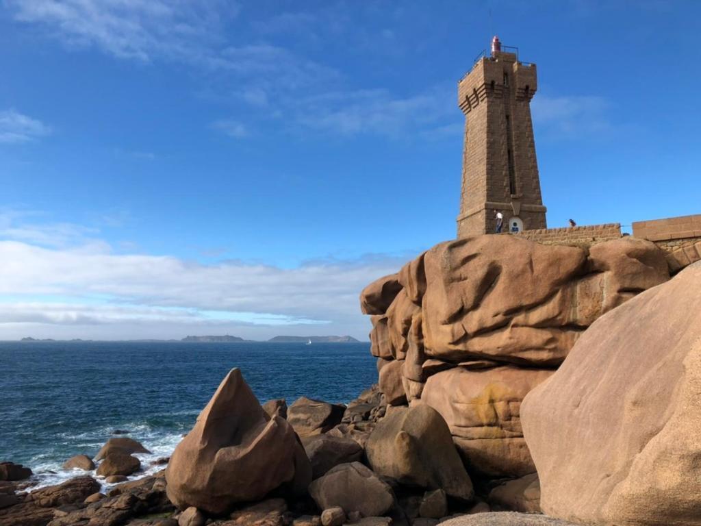 Les Ecolodges Sous Le Phare 劳恩尼克 外观 照片