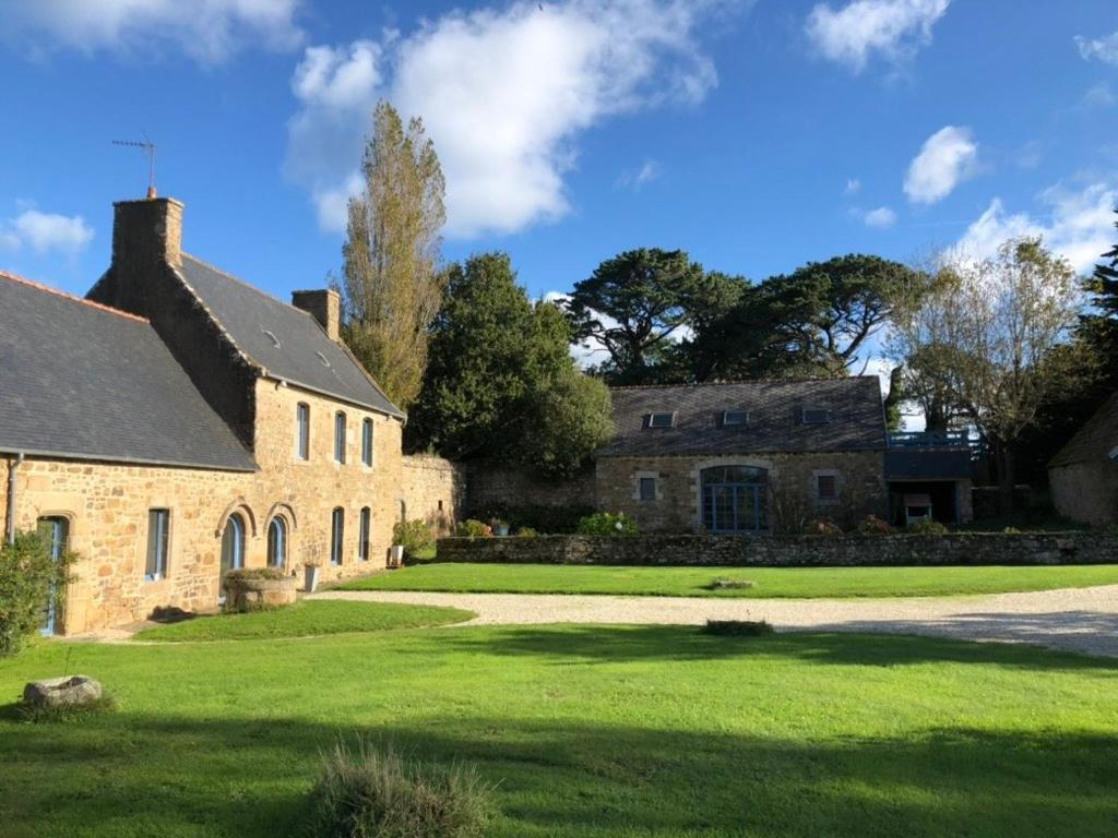 Les Ecolodges Sous Le Phare 劳恩尼克 外观 照片