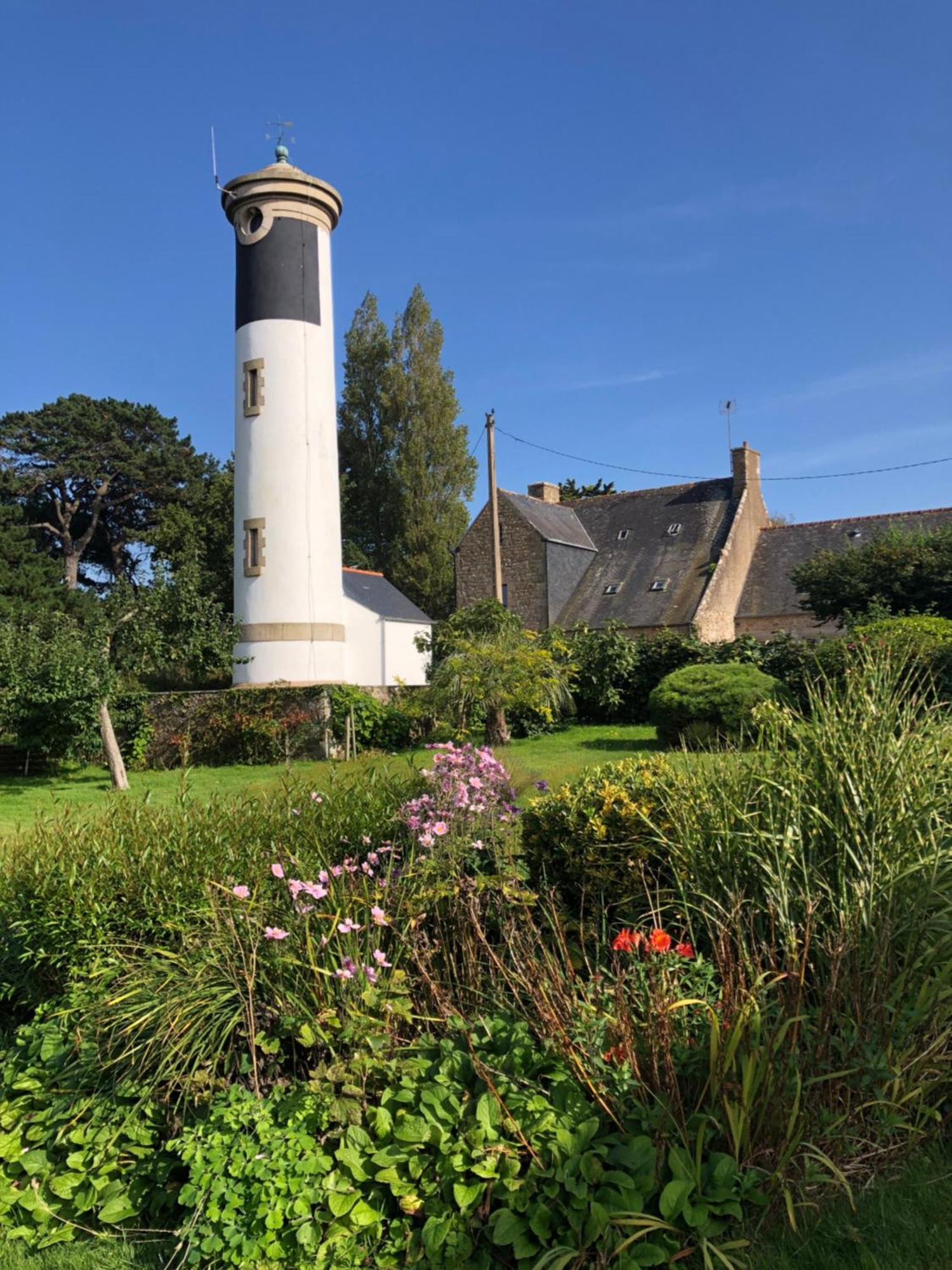 Les Ecolodges Sous Le Phare 劳恩尼克 外观 照片