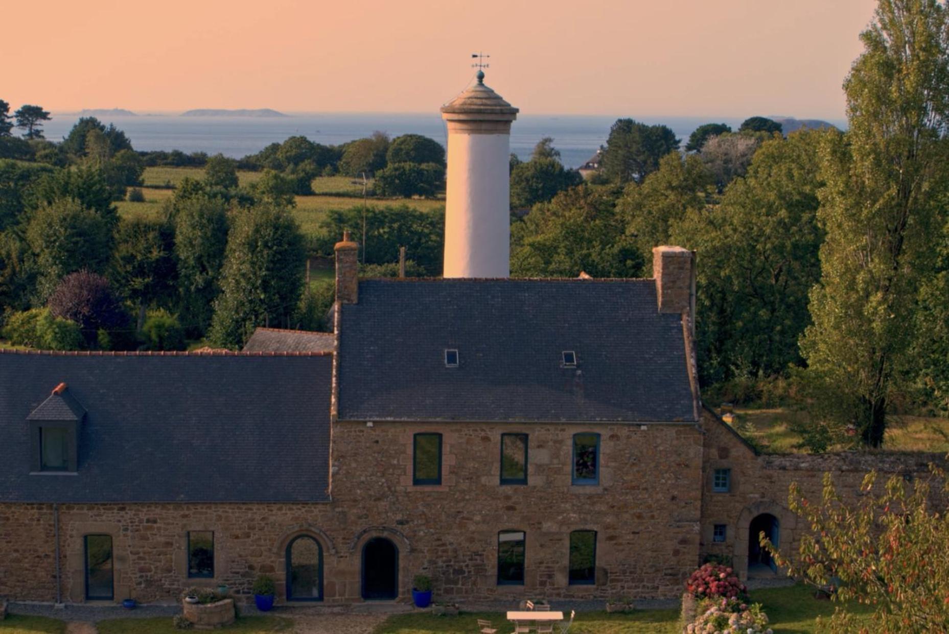 Les Ecolodges Sous Le Phare 劳恩尼克 外观 照片